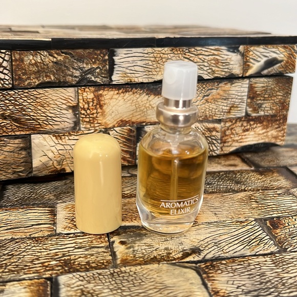 CLINIQUE Travel Lot - Powder Cleanser/Pop Lip Colour/Aromatics Elixir Perfume - Picture 7 of 10